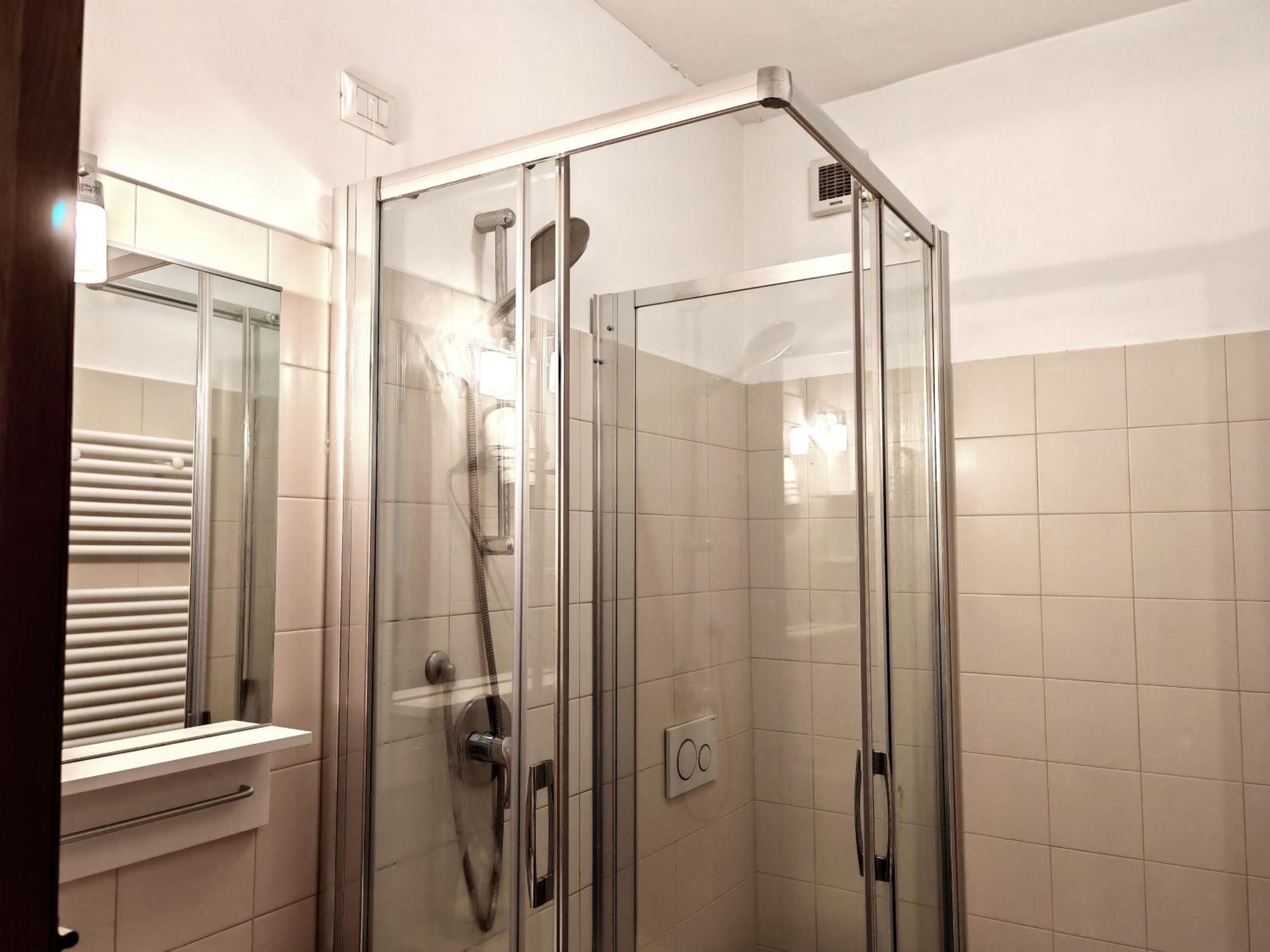 Goldmine Guest House 2 Venice Room photo
